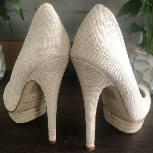 ALDO “KARTER” Cream Color Heels Size 6 - Picture 3 of 6